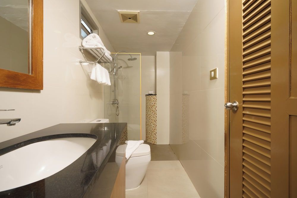 Chabana Kamala Hotel Superior Room 16