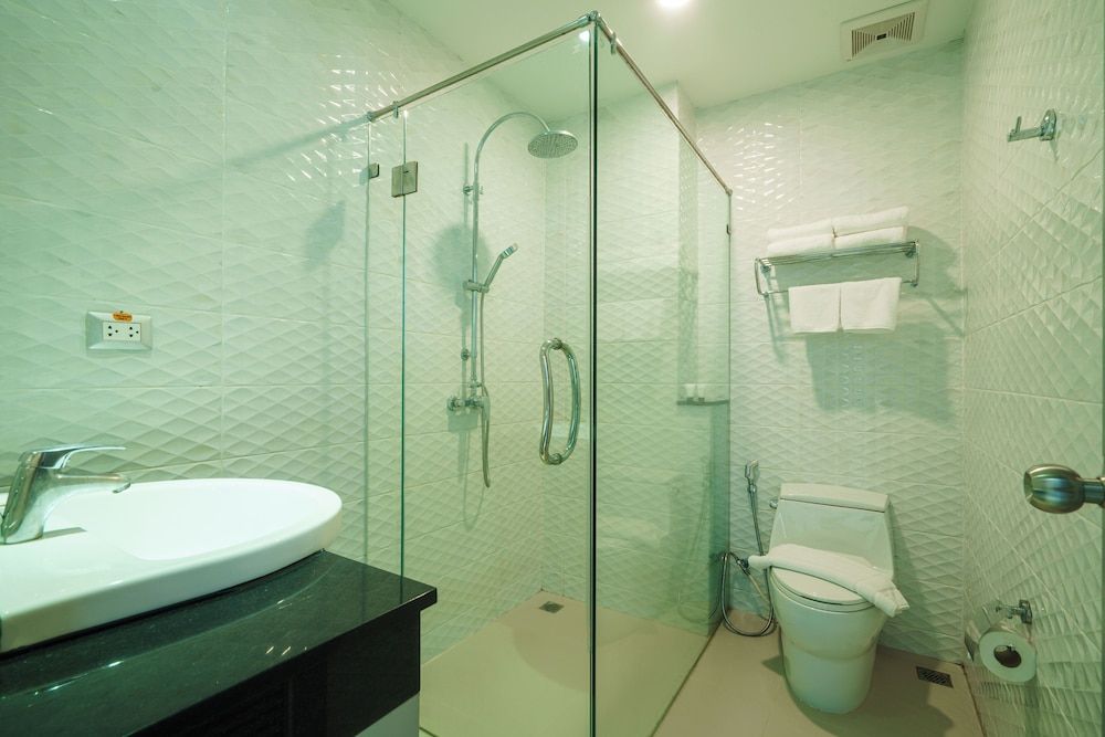 Chabana Kamala Hotel Deluxe Room, 1 Double or 2 Twin Beds 31