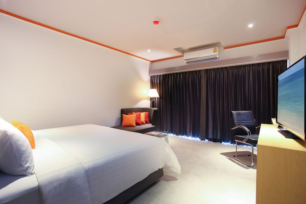 Chabana Kamala Hotel Deluxe Room, 1 Double or 2 Twin Beds 8