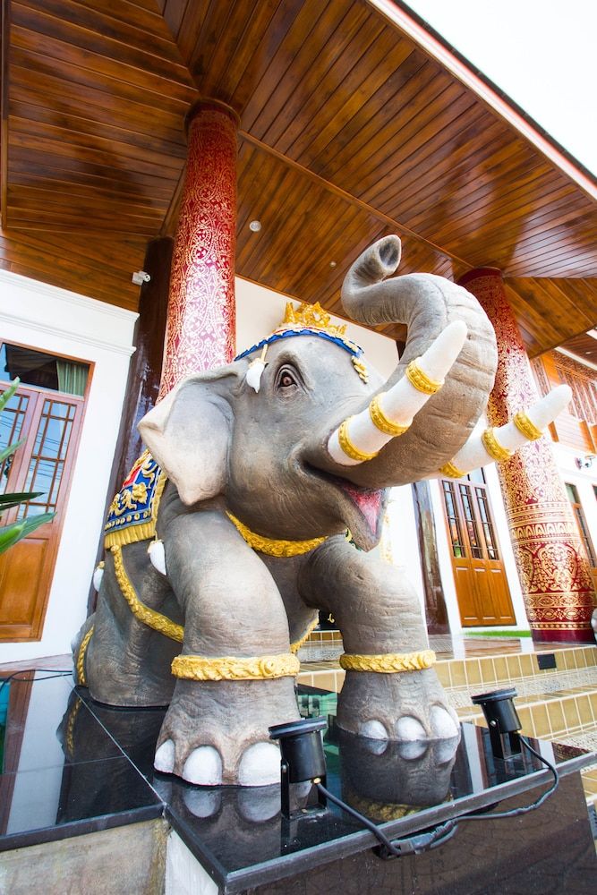 undefined Pingviman Hotel 7