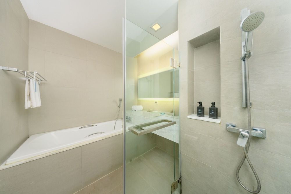 BlueSotel Krabi Ao Nang Beach Deluxe Pool View Room With Balcony 9