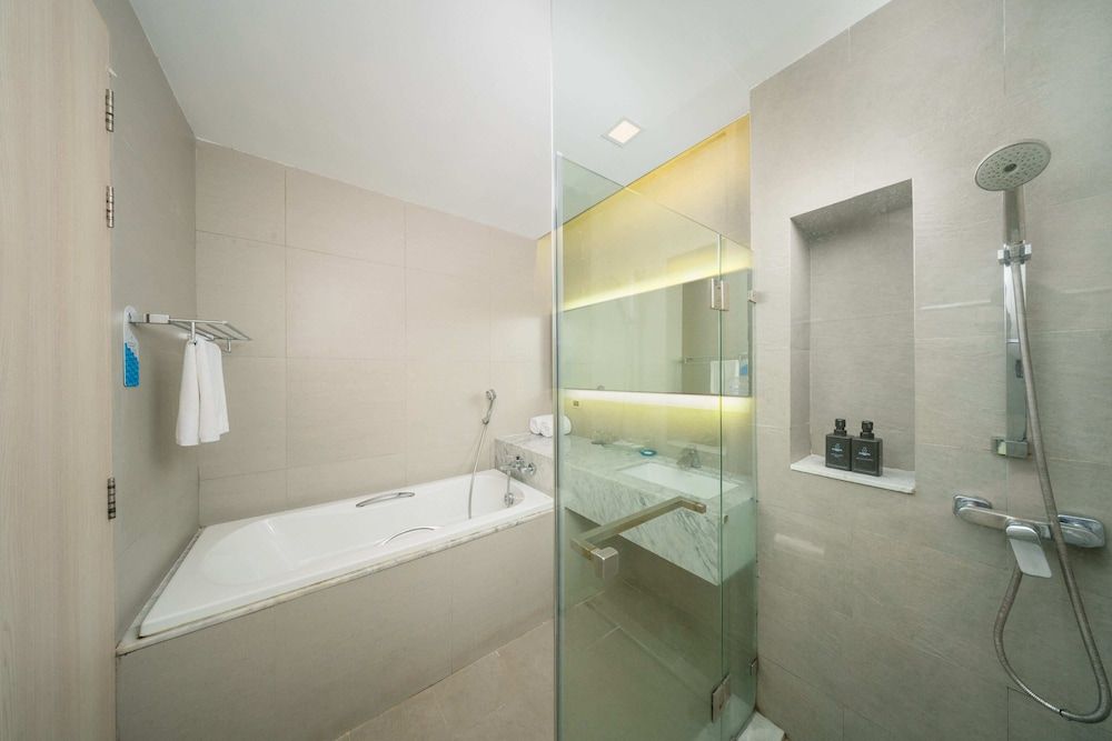 BlueSotel Krabi Ao Nang Beach Superior Room with Balcony 8