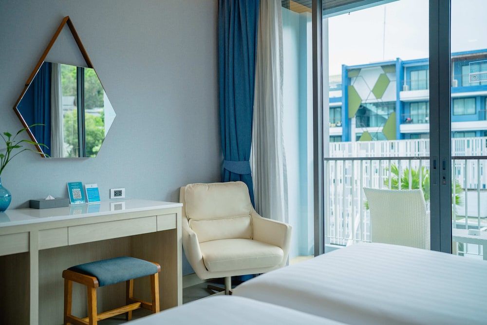 BlueSotel Krabi Ao Nang Beach Deluxe Pool View Room With Balcony 10