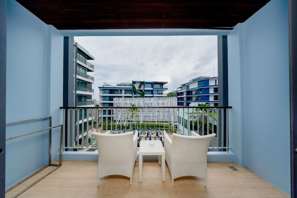 BlueSotel Krabi Ao Nang Beach Deluxe Pool View Room With Balcony 7