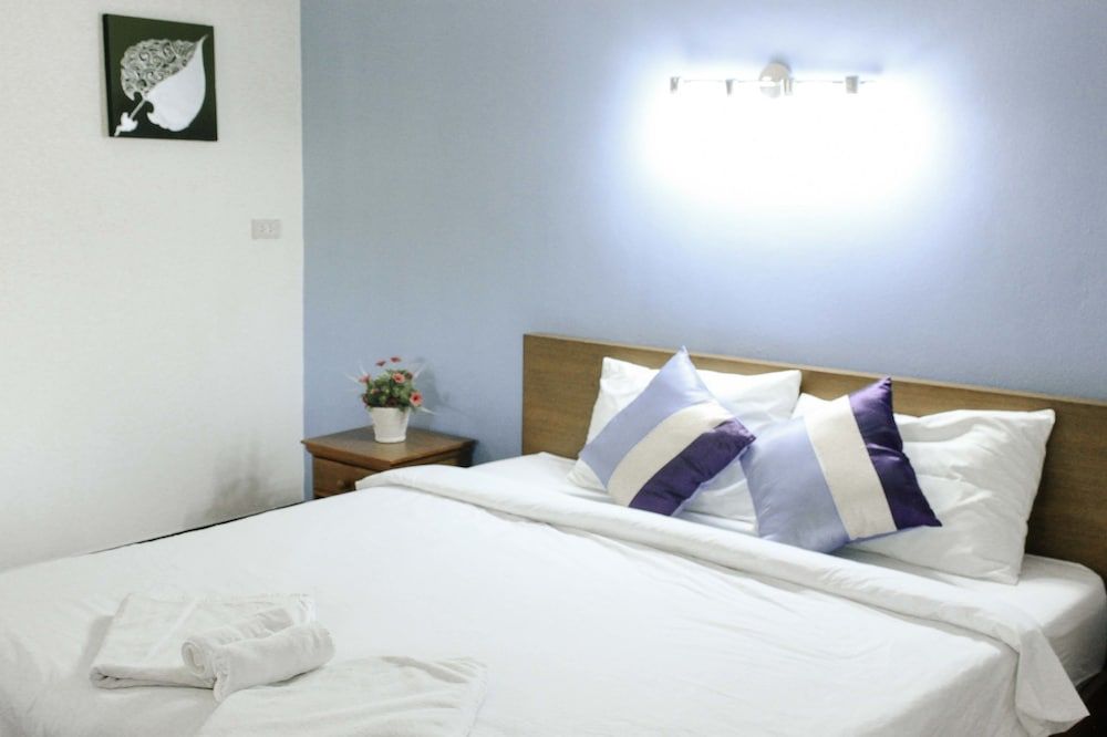 Urban House 195 Superior Twin Room 4