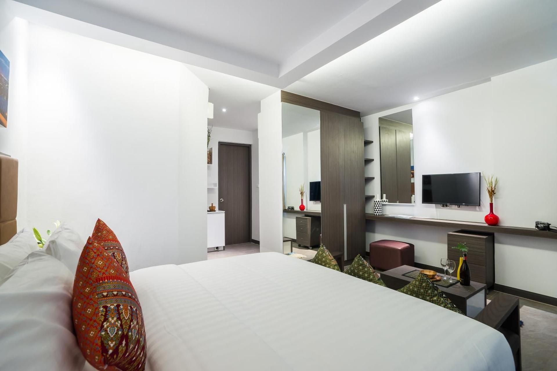 undefined Aim House Bangkok Hotel - No parking 4