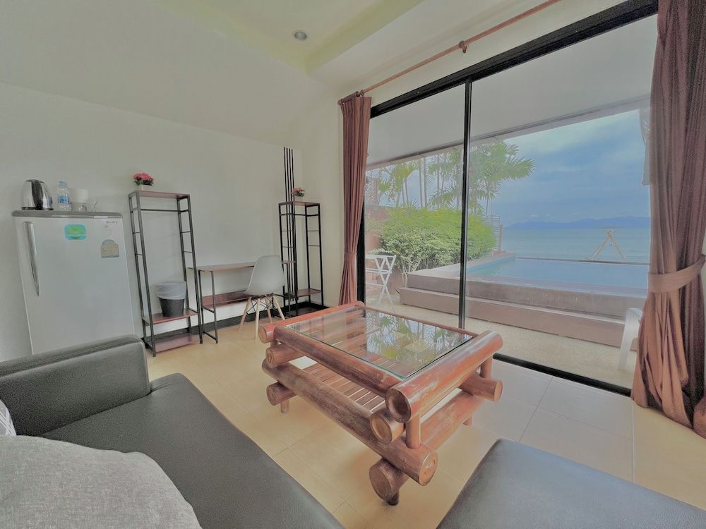 The Shore Samui Deluxe Double Room 7