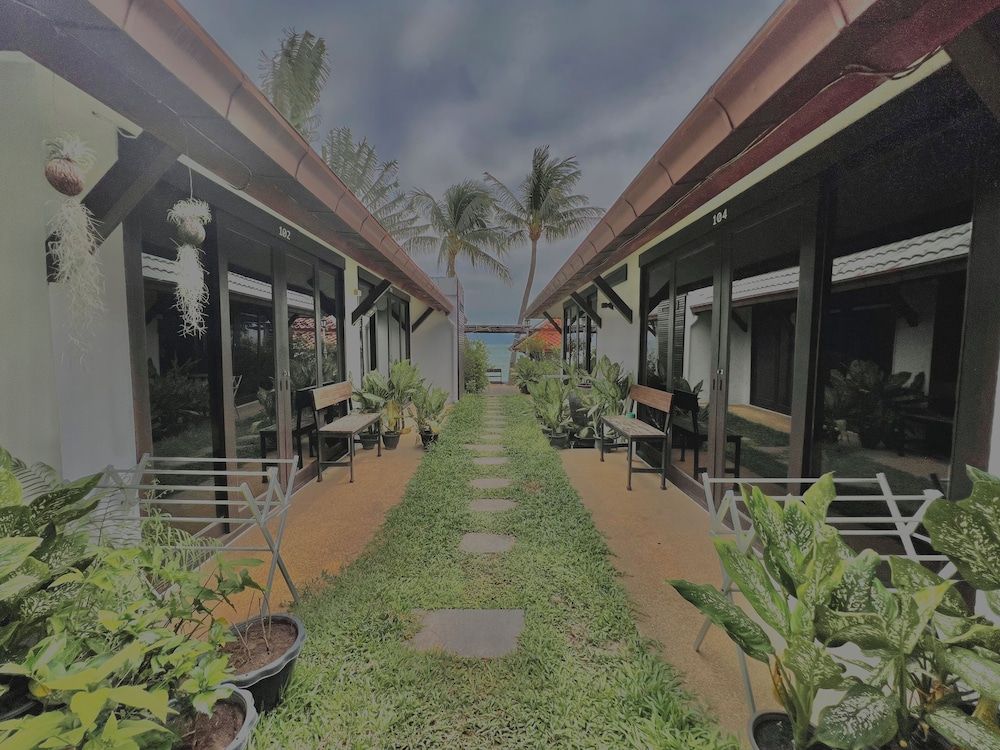 Courtyard View