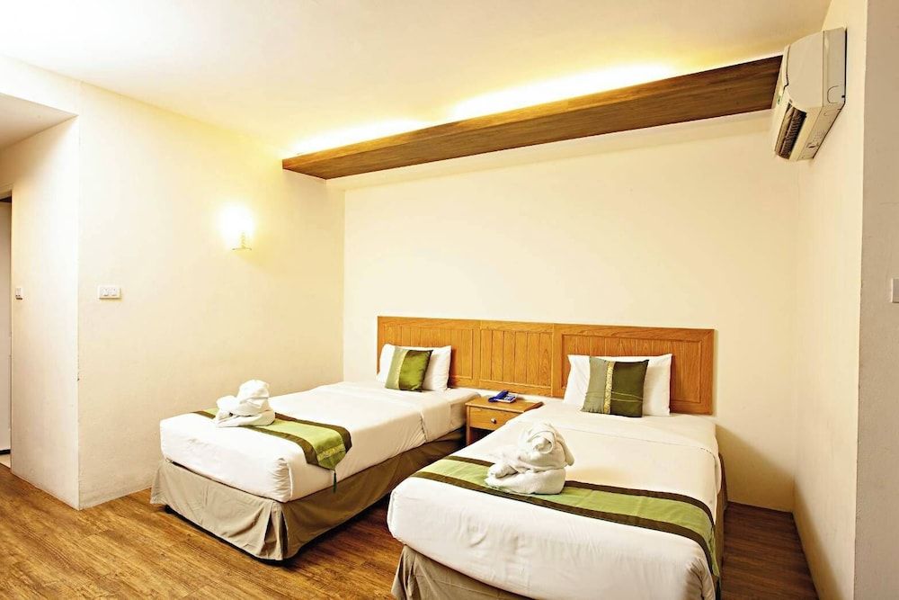 TM Land Hotel Superior Twin Room 2