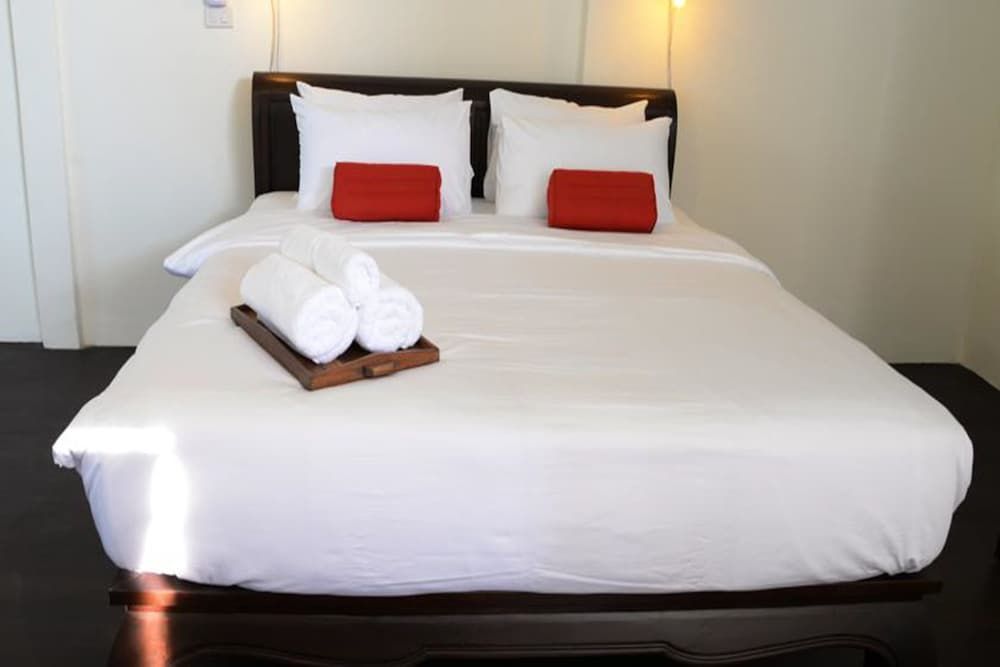 undefined Nawa Saraan