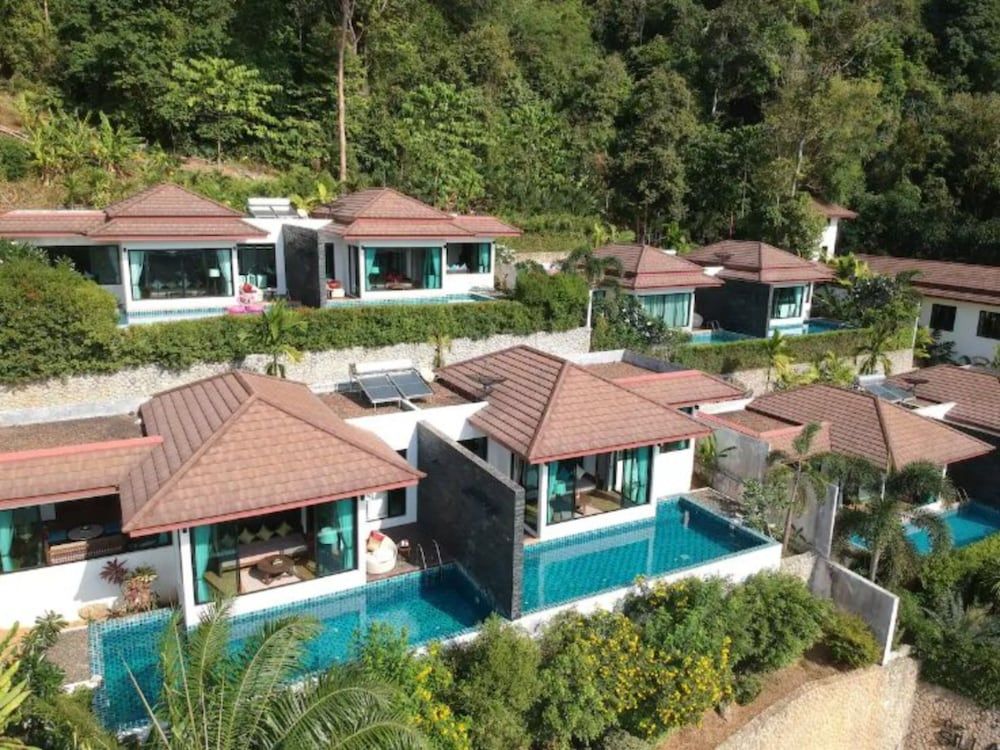 undefined Silla Villa 3