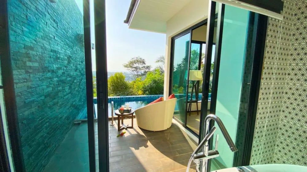 undefined Silla Villa 10