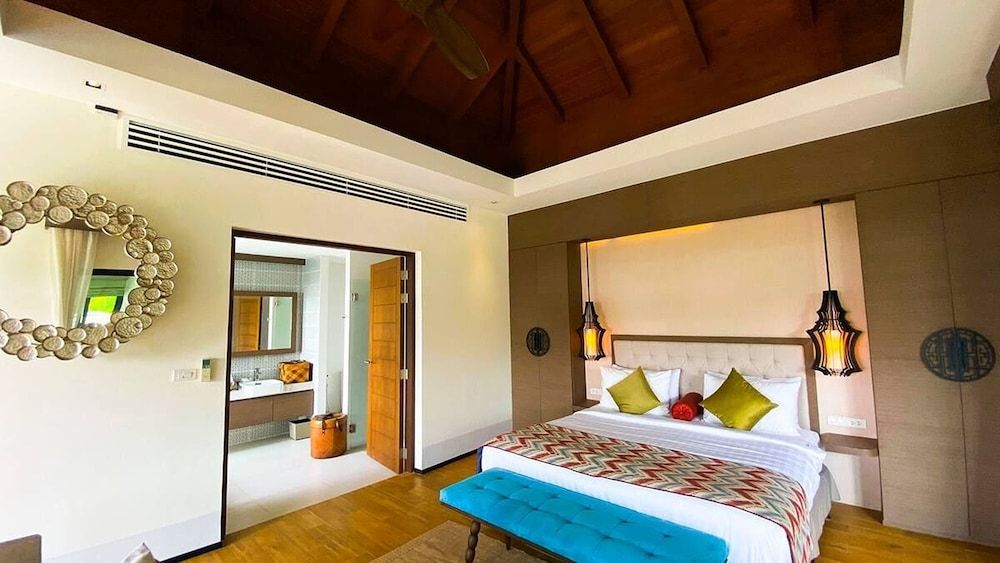 undefined Silla Villa 2