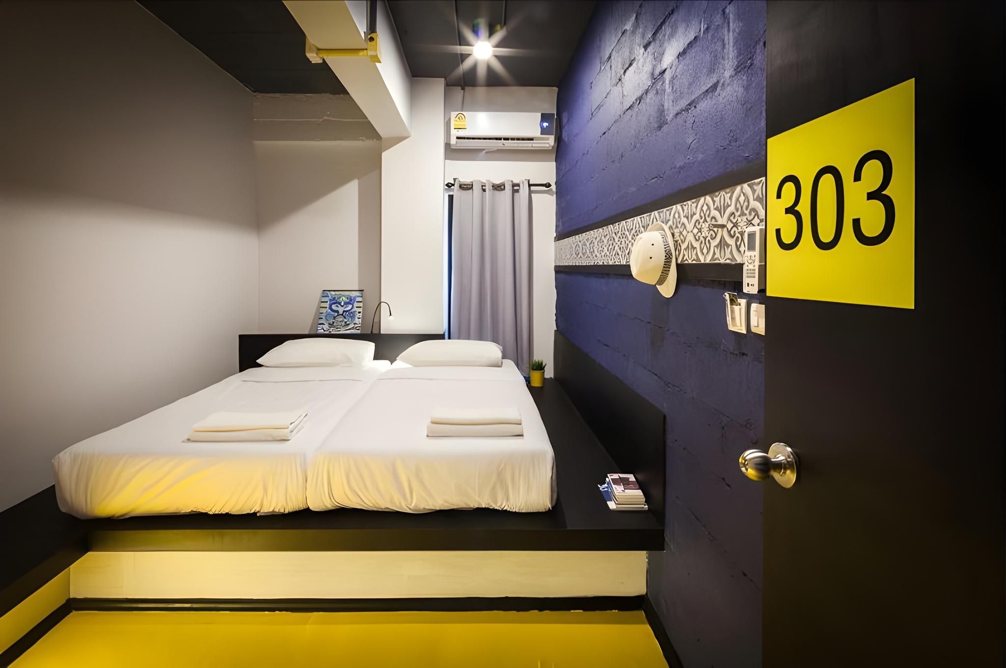 Twin Room with Shared Bathroom