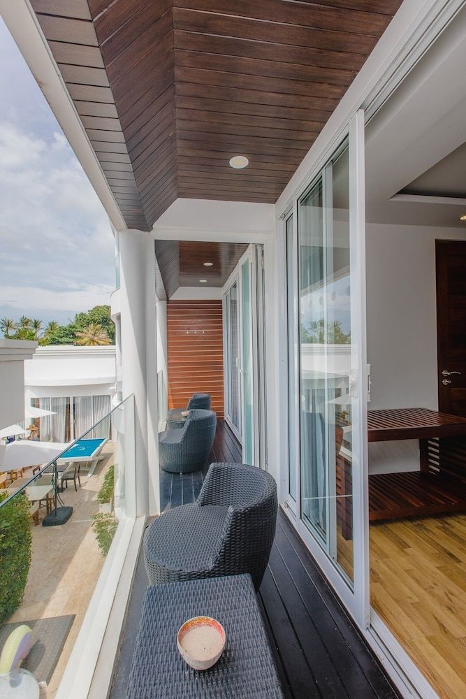 The Privilege Hotel Ezra Beach Club Deluxe Room 7