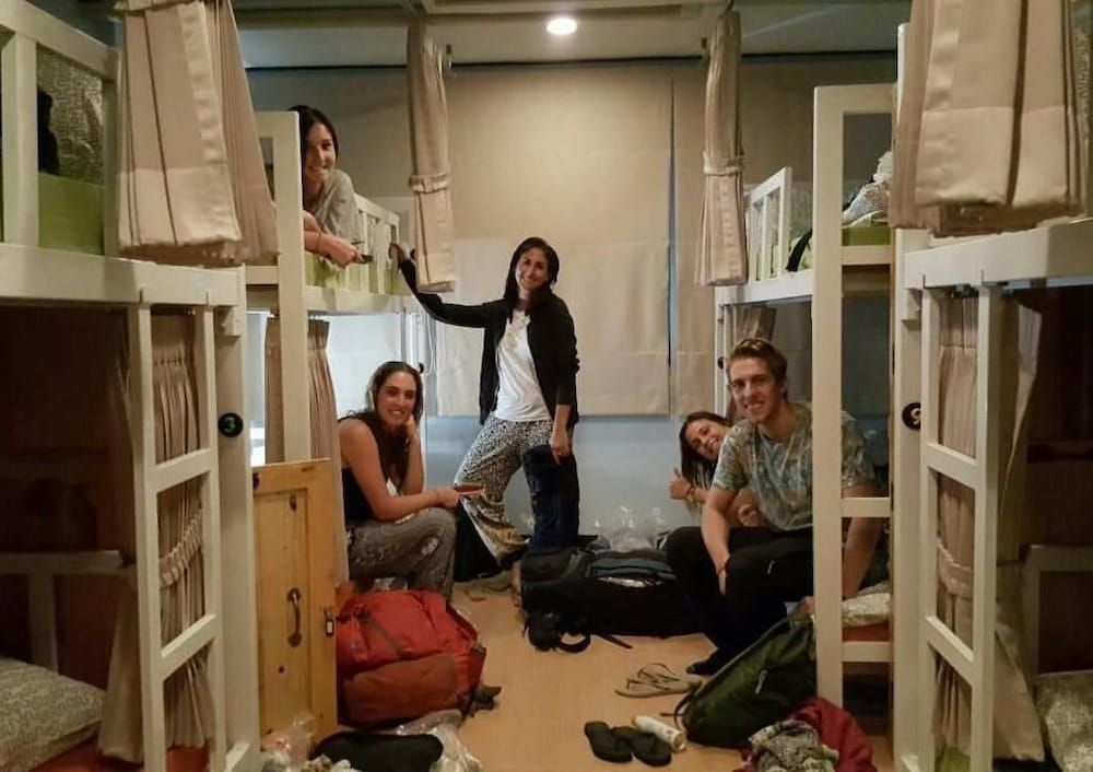 undefined Eat - Ting Cafe and Hostel 2