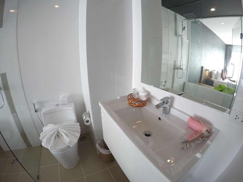 Phoenix Grand Hotel Superior Twin Room 13