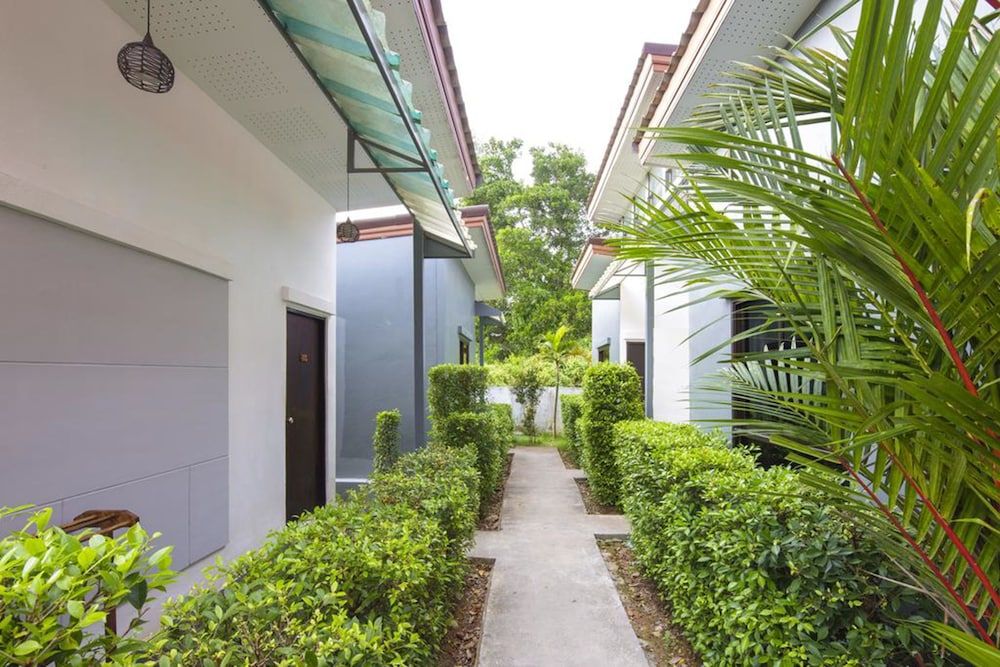 undefined Modern Resort at Naiyang 10