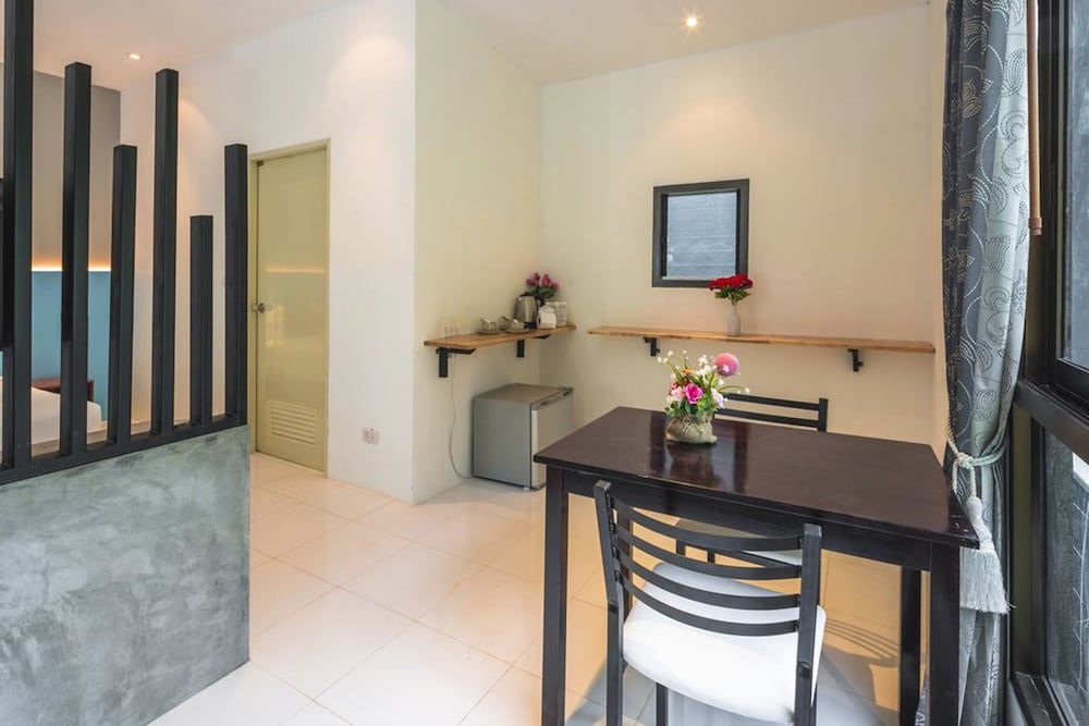 undefined Modern Resort at Naiyang 6