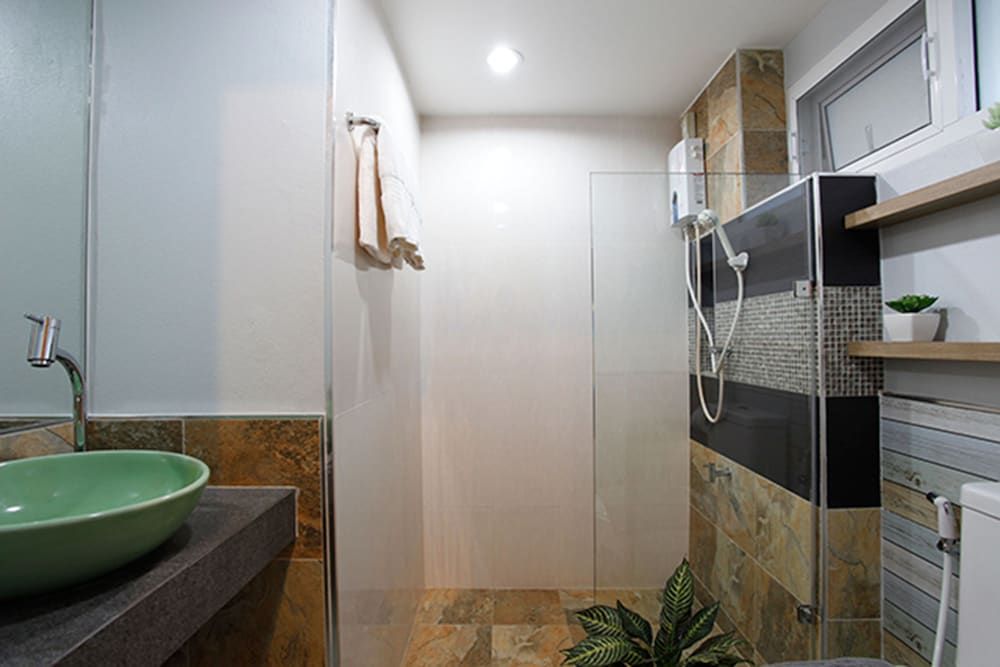 undefined The XYM Hotel 10