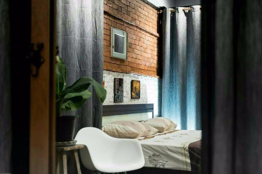 Popcorn House Ratchada Double Room with Shower 18