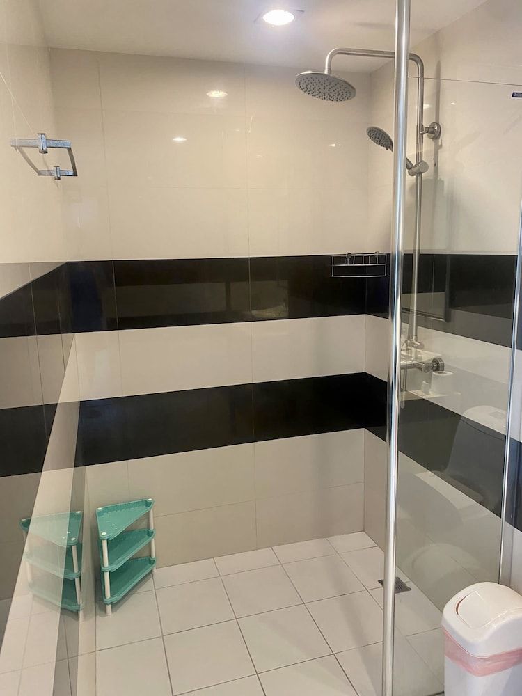 Art on The Hill by PSR ASIA Two Bedroom Apartment 10