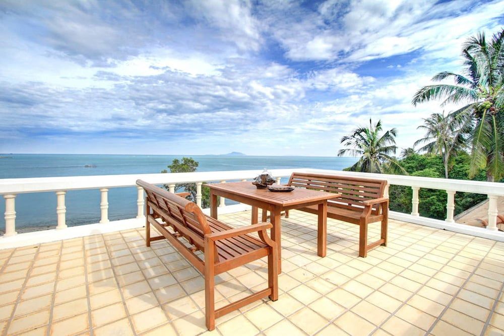 Baan Khunying – Secluded Phuket Beachfront Villa 3 Bedrooms Villa 5