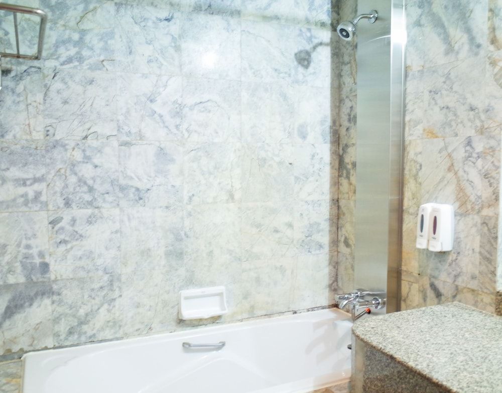 The Bavana Surawong Bangkok Deluxe Double or Twin Room 10