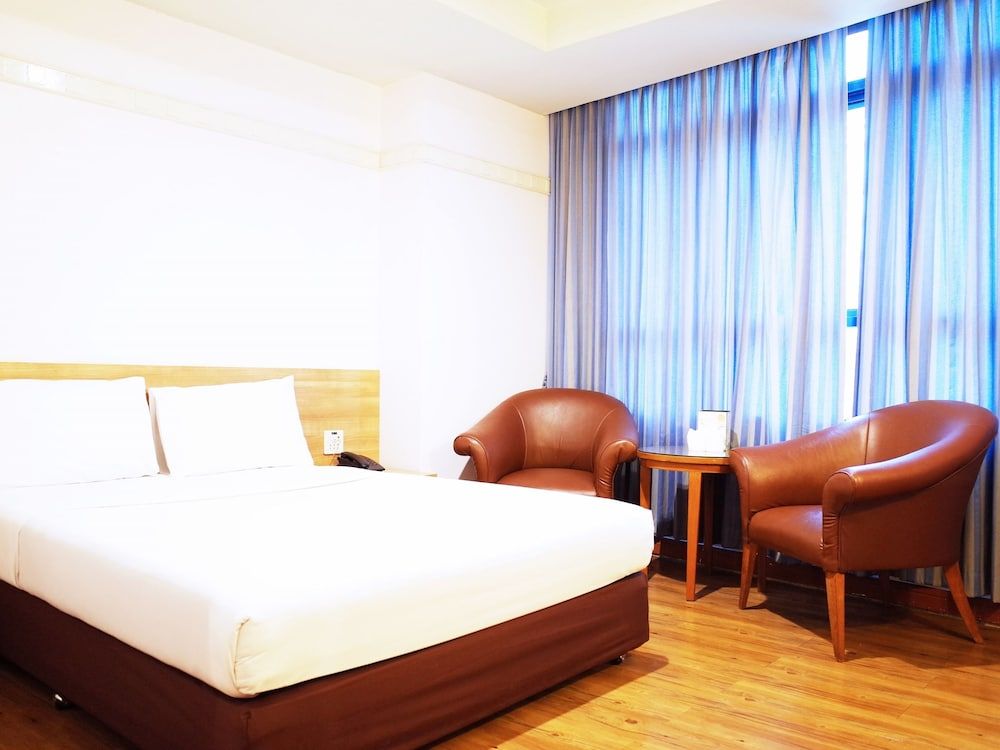 The Bavana Surawong Bangkok Superior Double Room