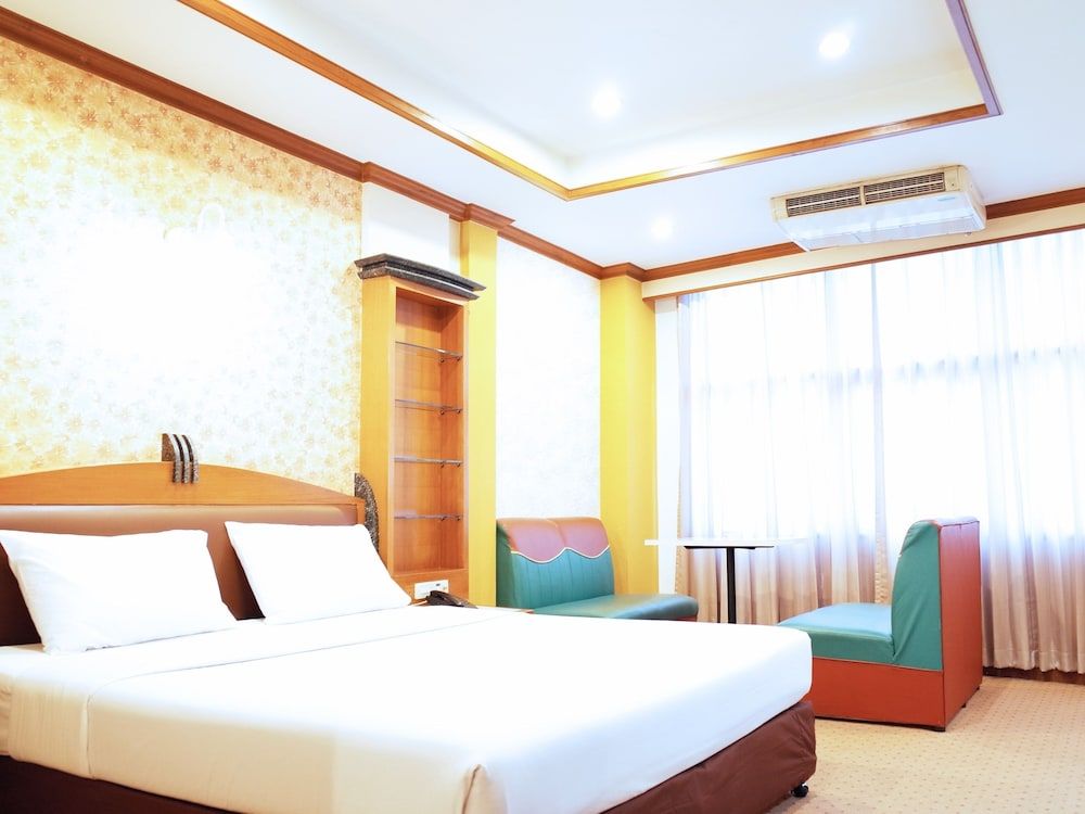 The Bavana Surawong Bangkok Deluxe Double or Twin Room 3