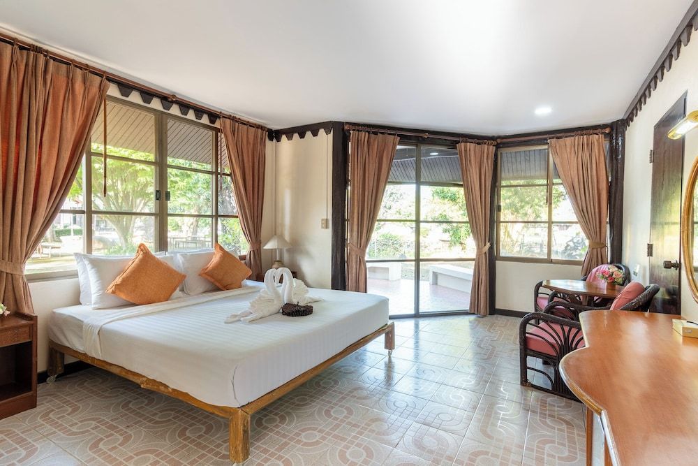 Pung-waan Resort Kanchanaburi Standard Double Room 4