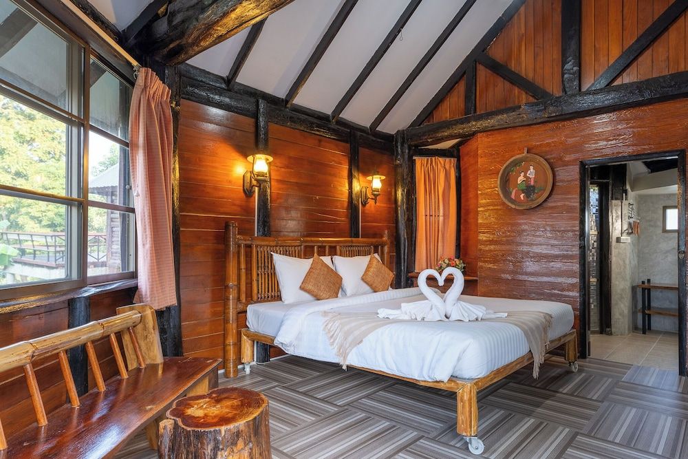 Pung-waan Resort Kanchanaburi Deluxe Double Room 4