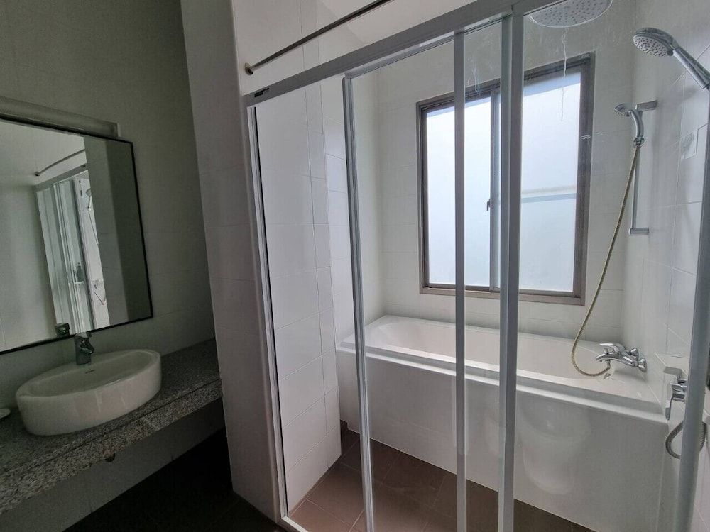 J Park Hotel Superior Double Room 7