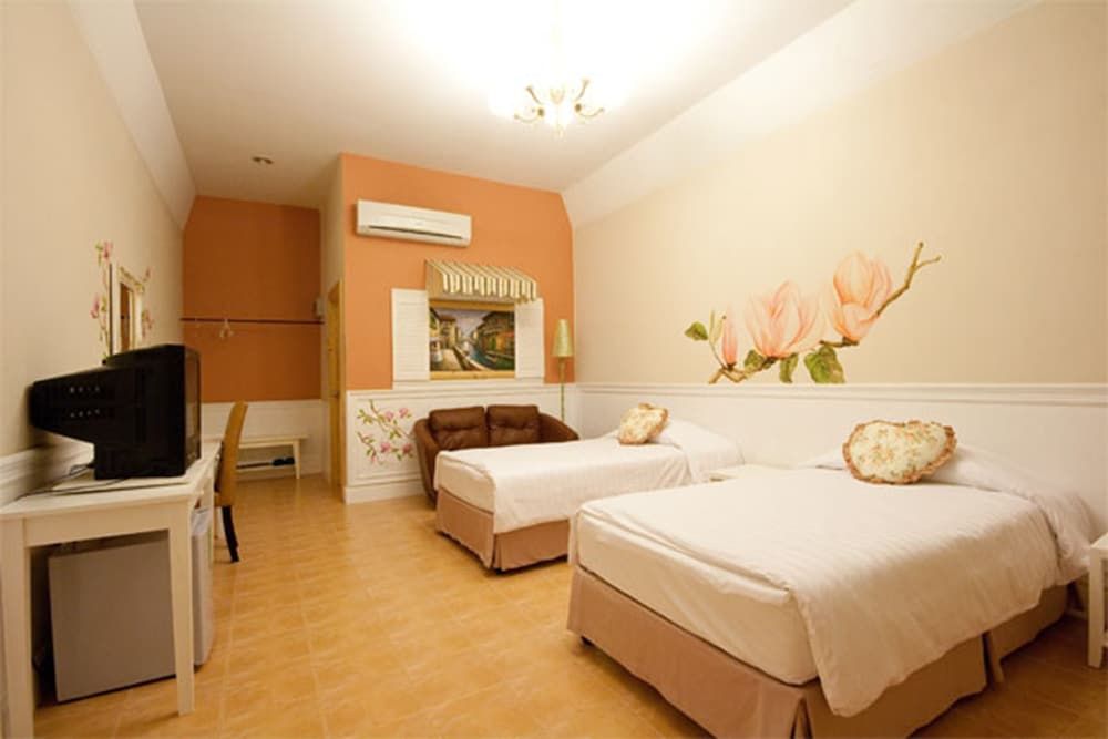 Belmont Village Dutch Village 2