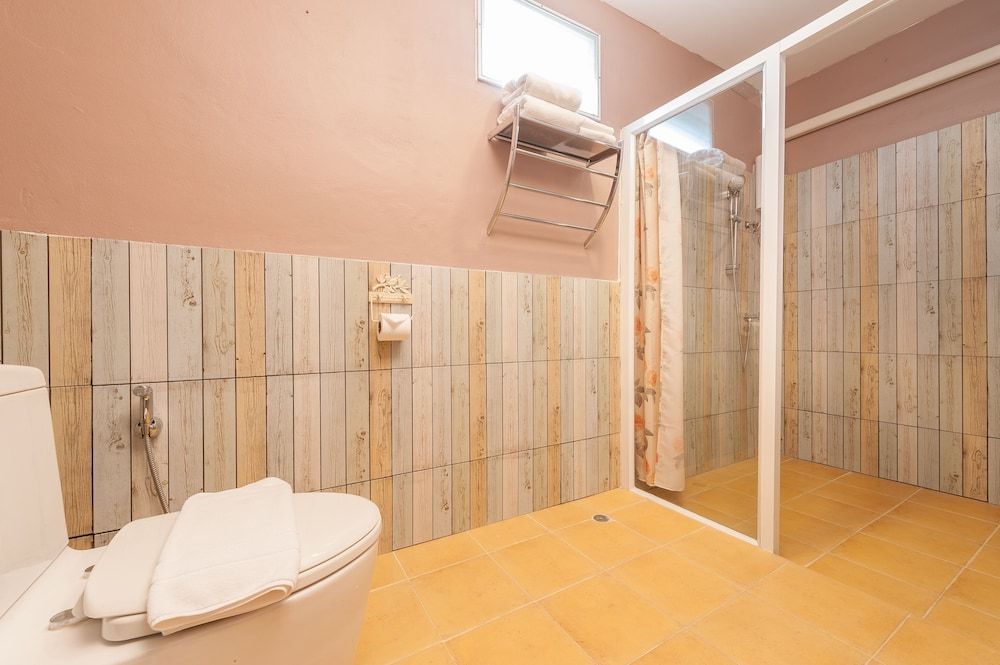 Belmont Village Dutch Village 6