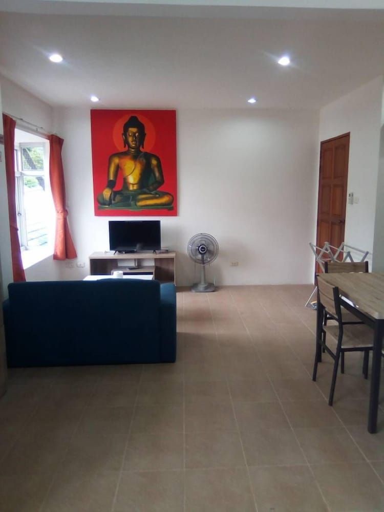 Merlin Plaza Apartments Economy Apartment 4