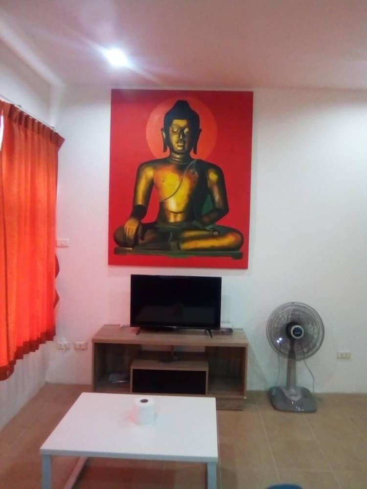 Merlin Plaza Apartments Economy Apartment 5