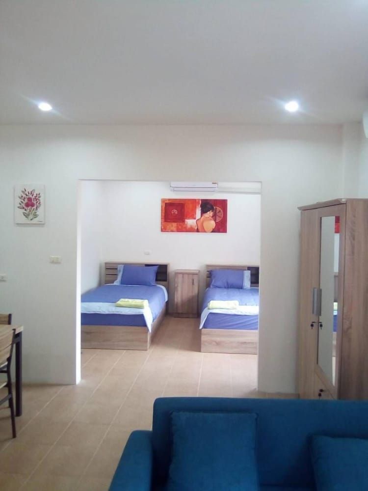 Merlin Plaza Apartments Economy Apartment 3