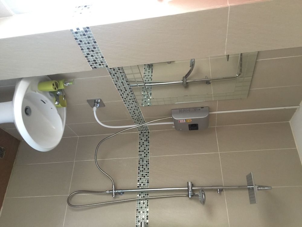 Merlin Plaza Apartments Superior Apartment 11