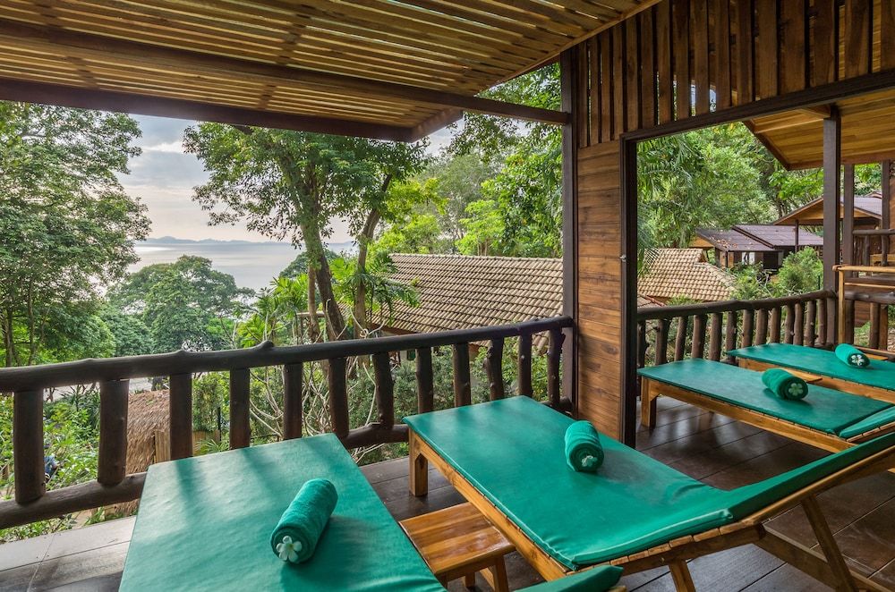 Koh Jum Ocean Beach Resort Family Sunset View 6