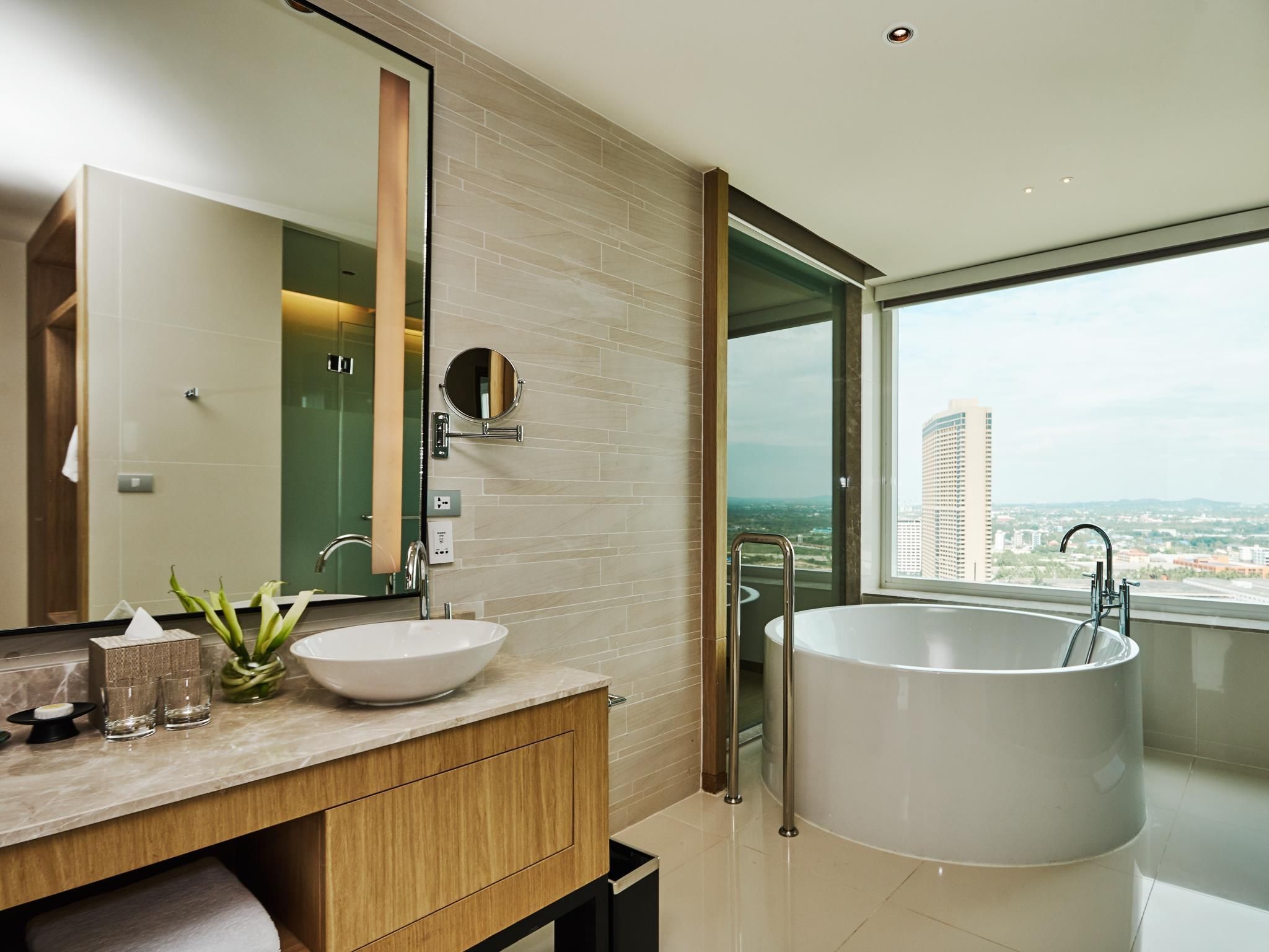 Executive Suite Sea View