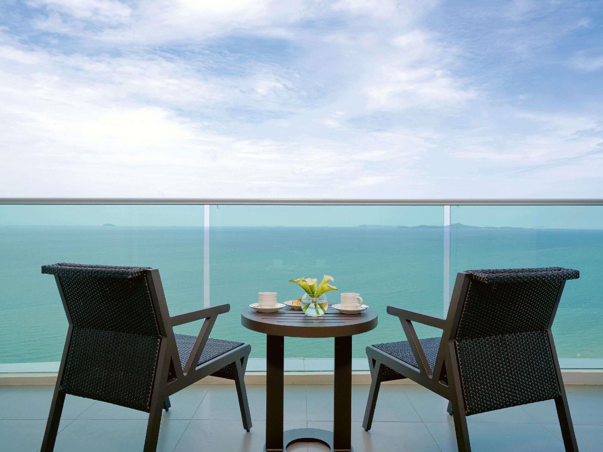 Premium King Sea View