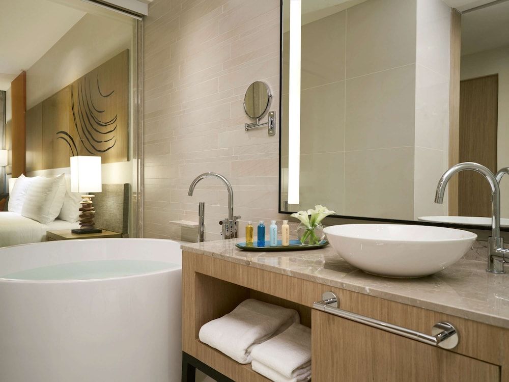 Mövenpick Siam Hotel Na Jomtien Pattaya Deluxe Twin Room, 2 Twin Beds, Sea View 6