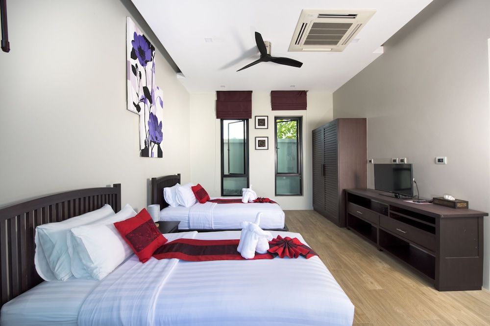 Narintara Villas Luxury Villa, 4 Bedrooms, Accessible, Pool View 9