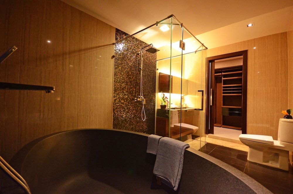 AQUA Villas Rawai Family Villa 20