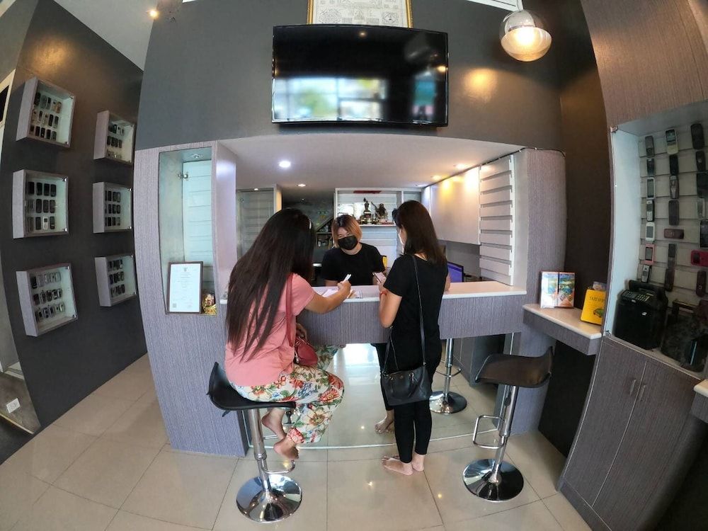 undefined Chaphone Guesthouse