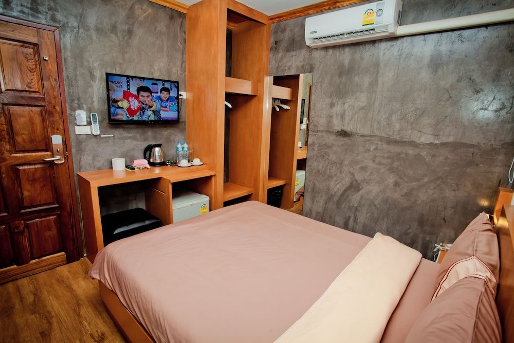 Chaphone Guesthouse Standard Double Room 2