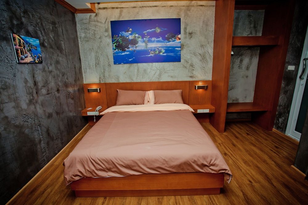 Chaphone Guesthouse Superior Double Room 4