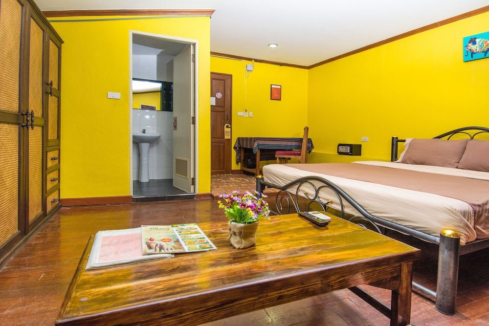 Central Guesthouse Family Room 3