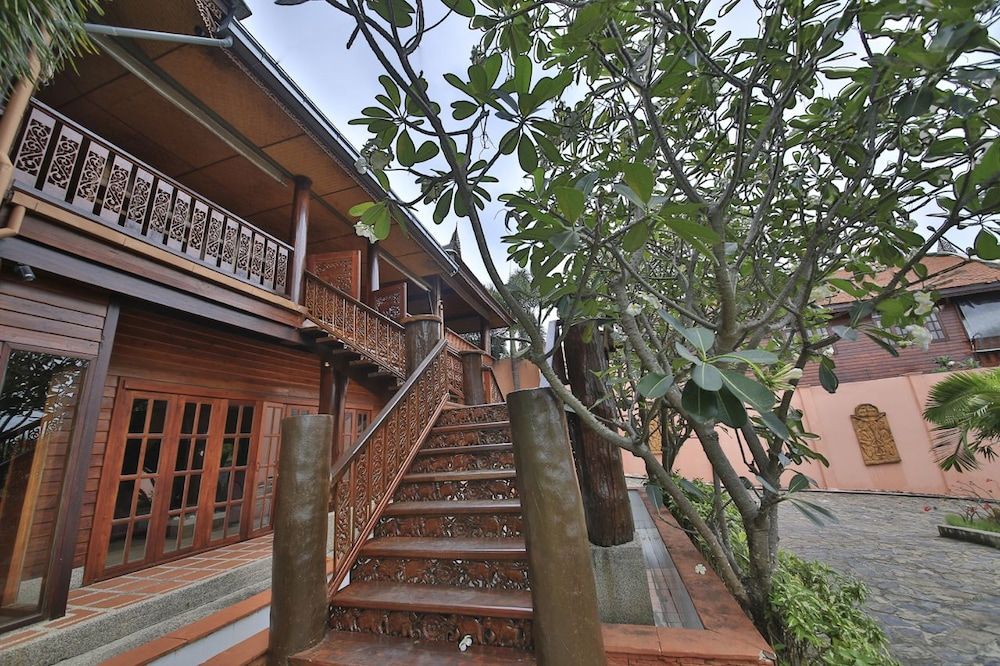 undefined Presidential Thai Villa 5